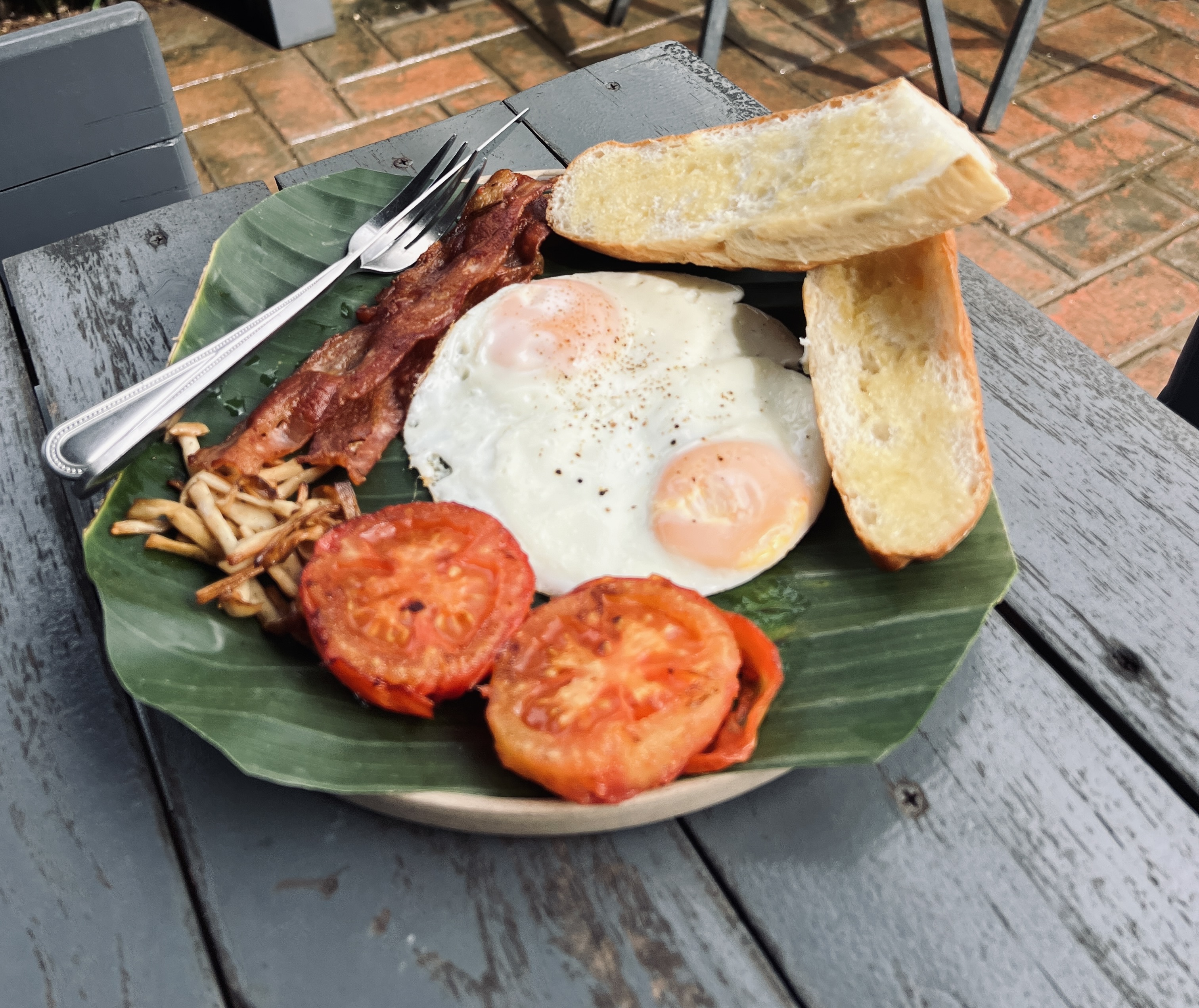 BIG BREAKFAST
