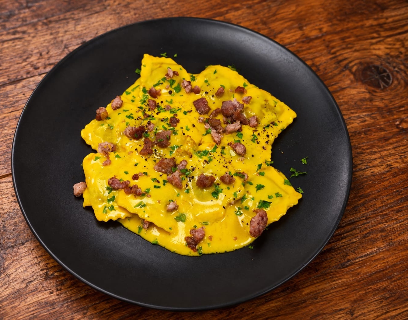 Ravioli Saffron Cream